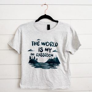 Gray t-shirt with a motivational quote and a mountain design.